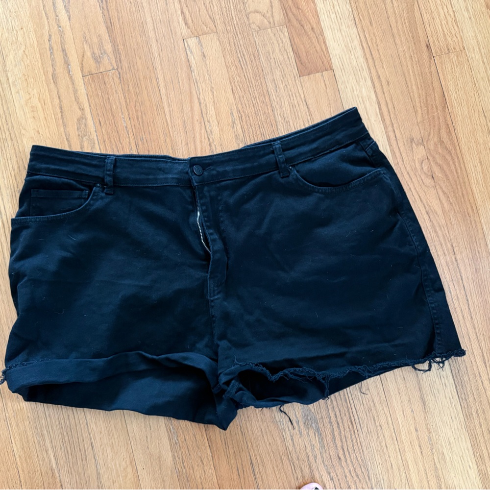 Foxblood shorts